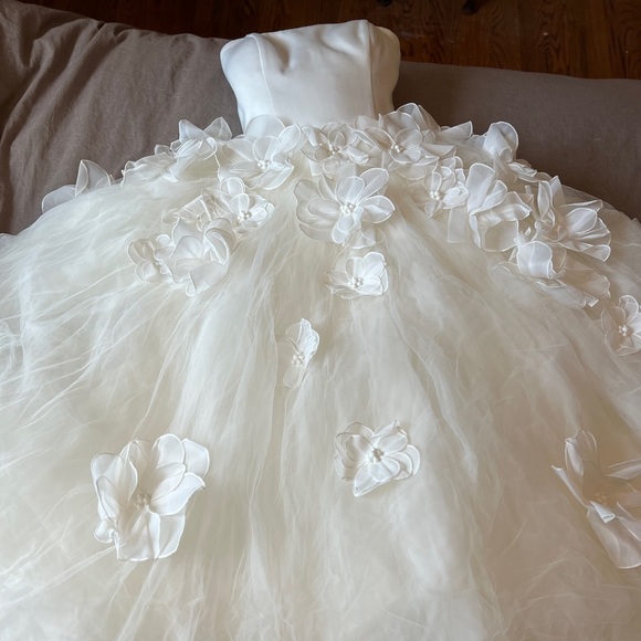 FLOWERBOMB GOWN | Viktor & Rolf wedding dress- size 2- 4 - Picture 4 of 10